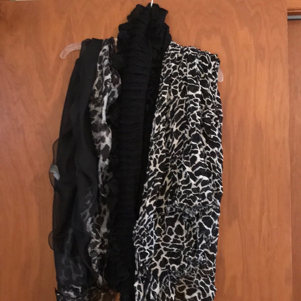 Bundle of 3 scarves